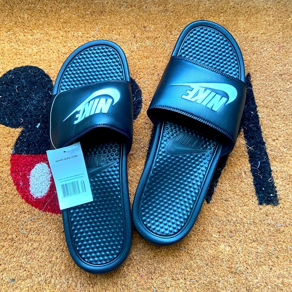 Nike men’s slides size 15